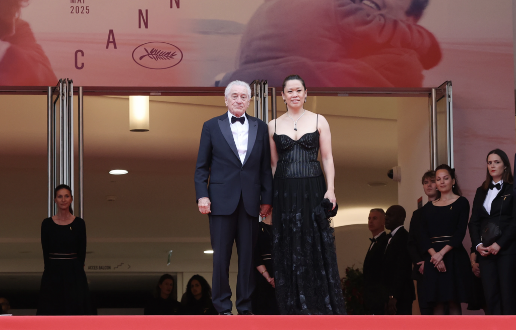 Leonardo DiCaprio honra a De Niro
