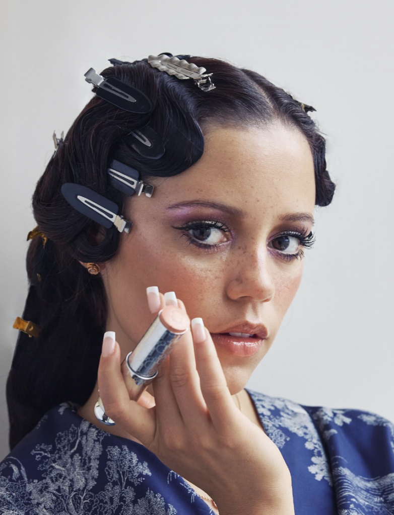 Jenna Ortega, rostro de Dior Beauty