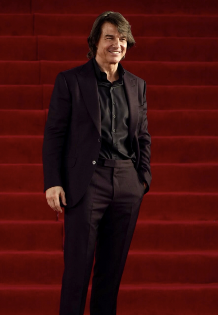 Tom Cruise conquista alfombra mexicana