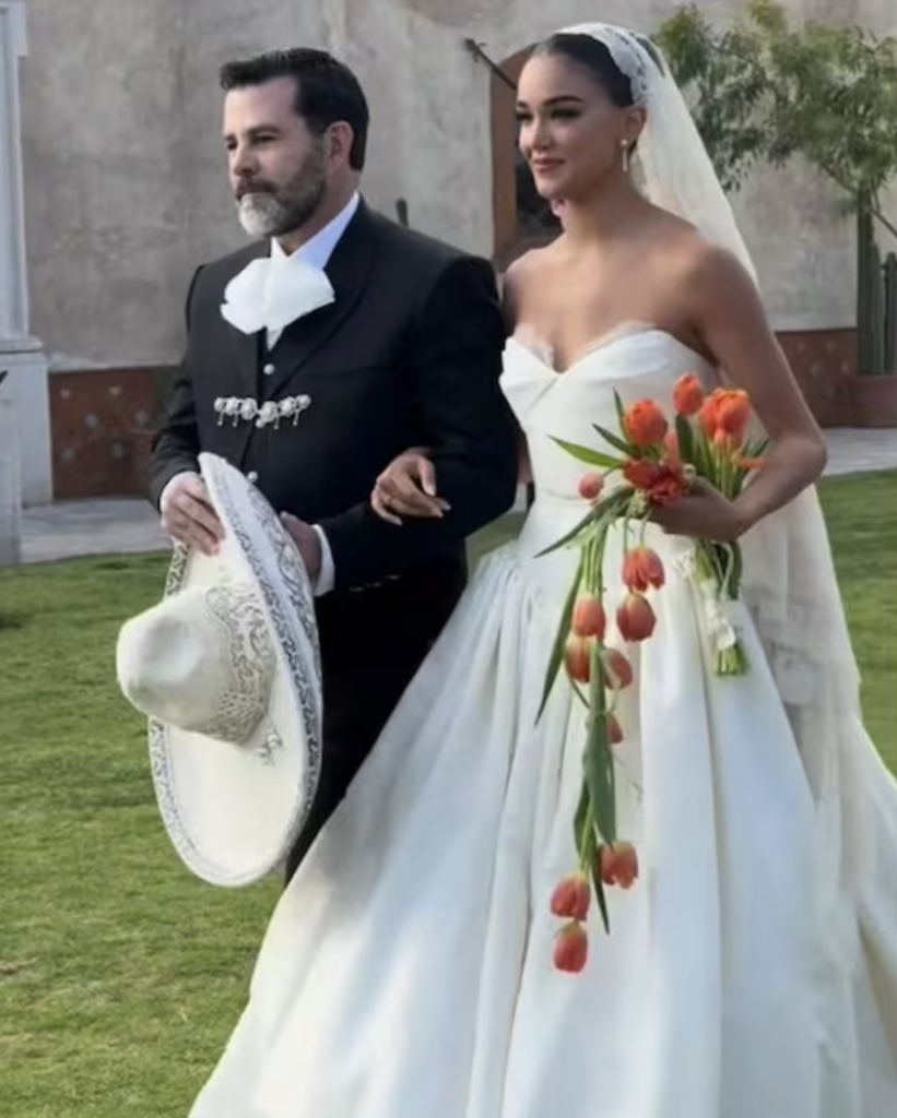 Lorena Formoso: Ale Capetillo y su Vestido Soñado