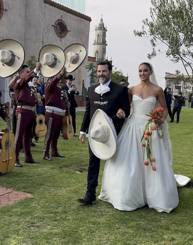 Lorena Formoso: Ale Capetillo y su Vestido Soñado