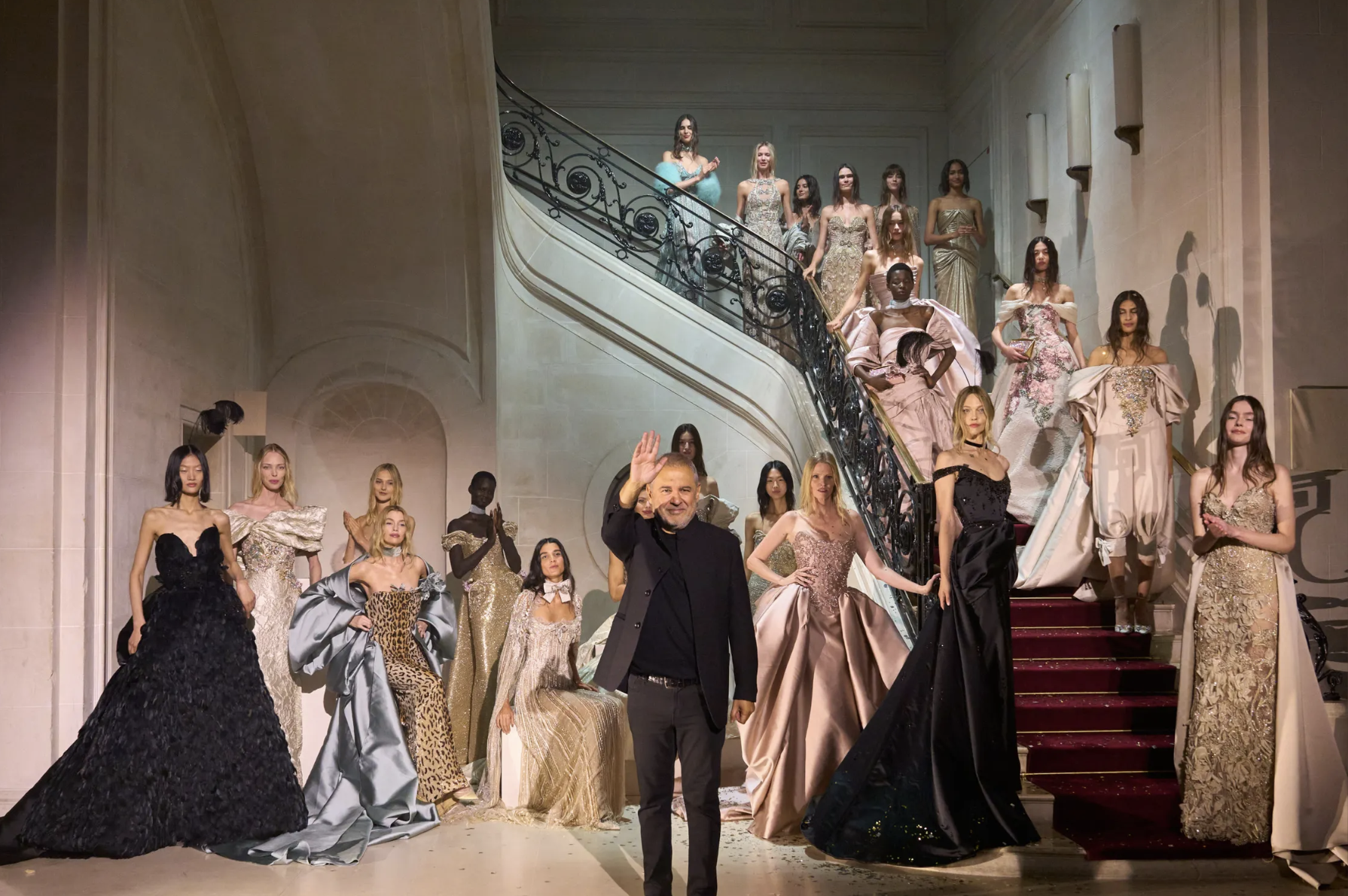 Elie Saab : Realeza Moderna Reimaginada