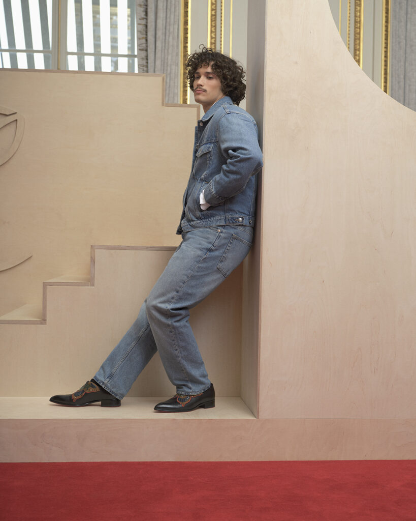 Christian Louboutin y la Elegancia Sartorial SS26