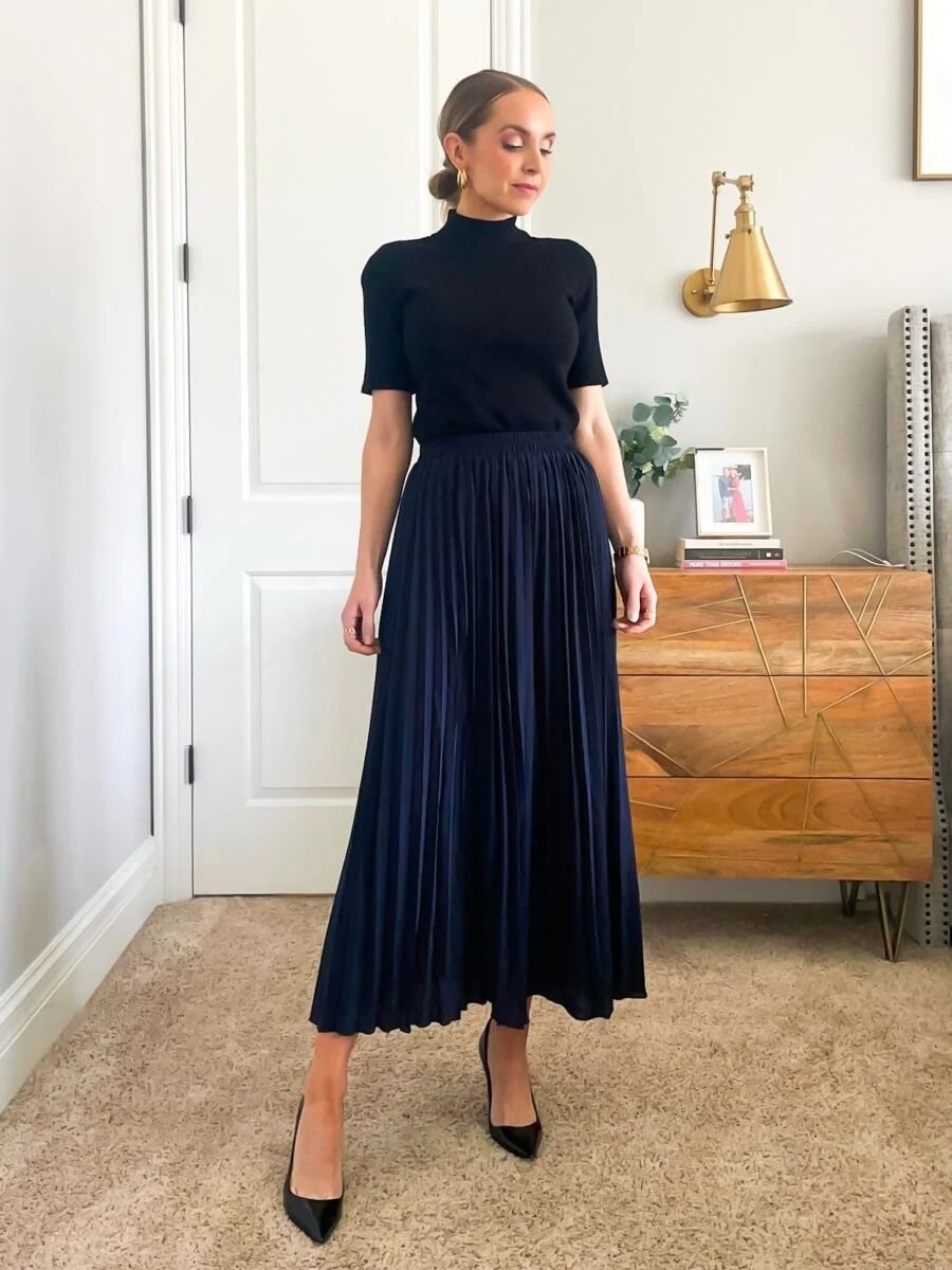 Azul marino y negro, la polémica combinación de colores que es tendencia