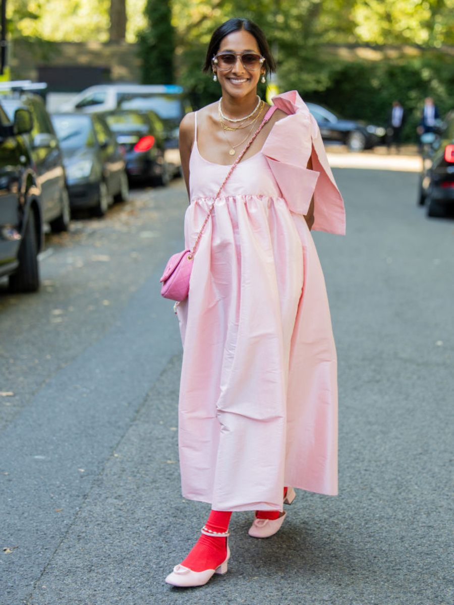 Medias de colores: la tendencia para la siguiente temporada que pega fuerte