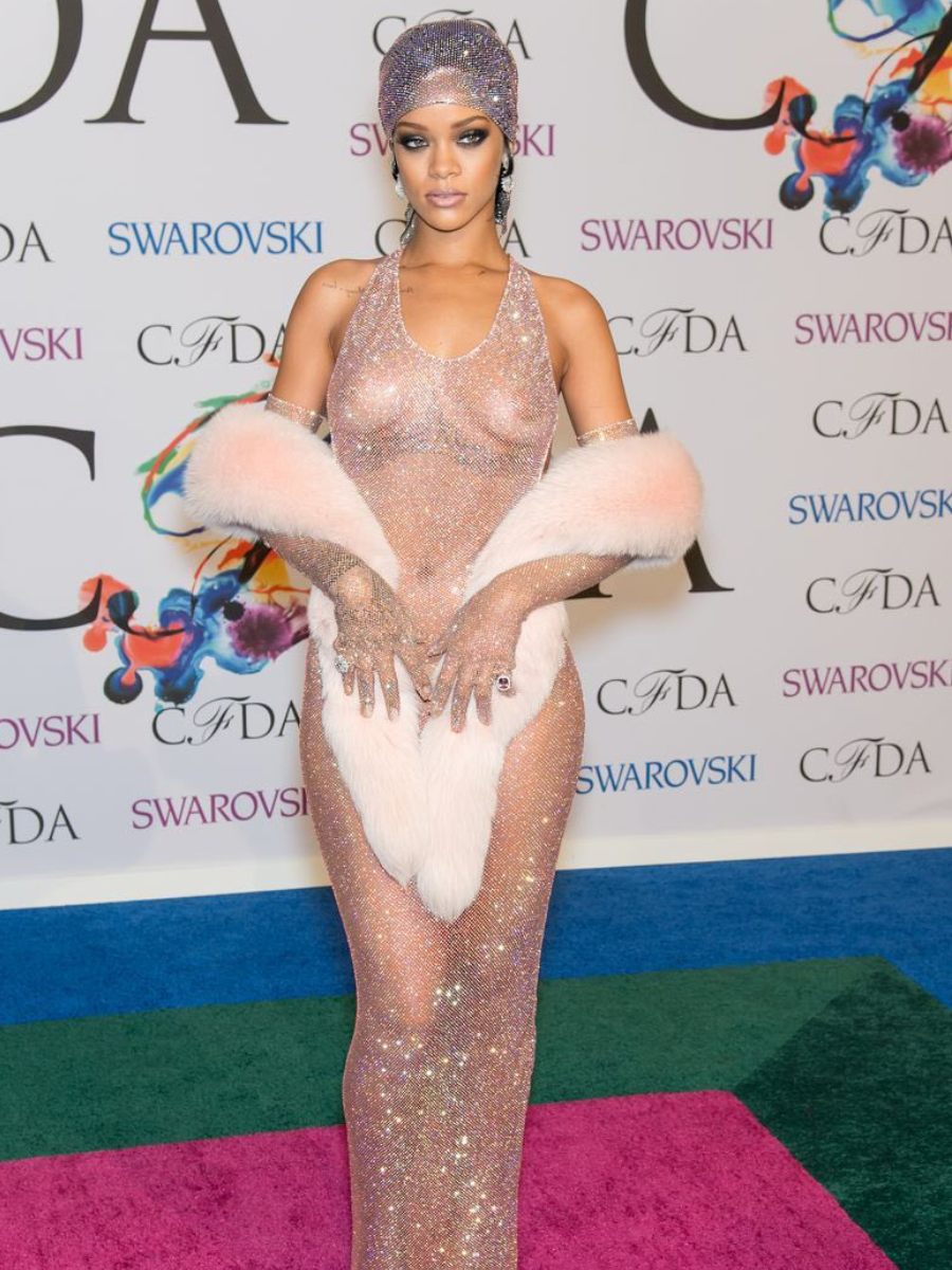 Victoria's Secret regresa a la pasarela bajo la dirección creativa de Adam Selman