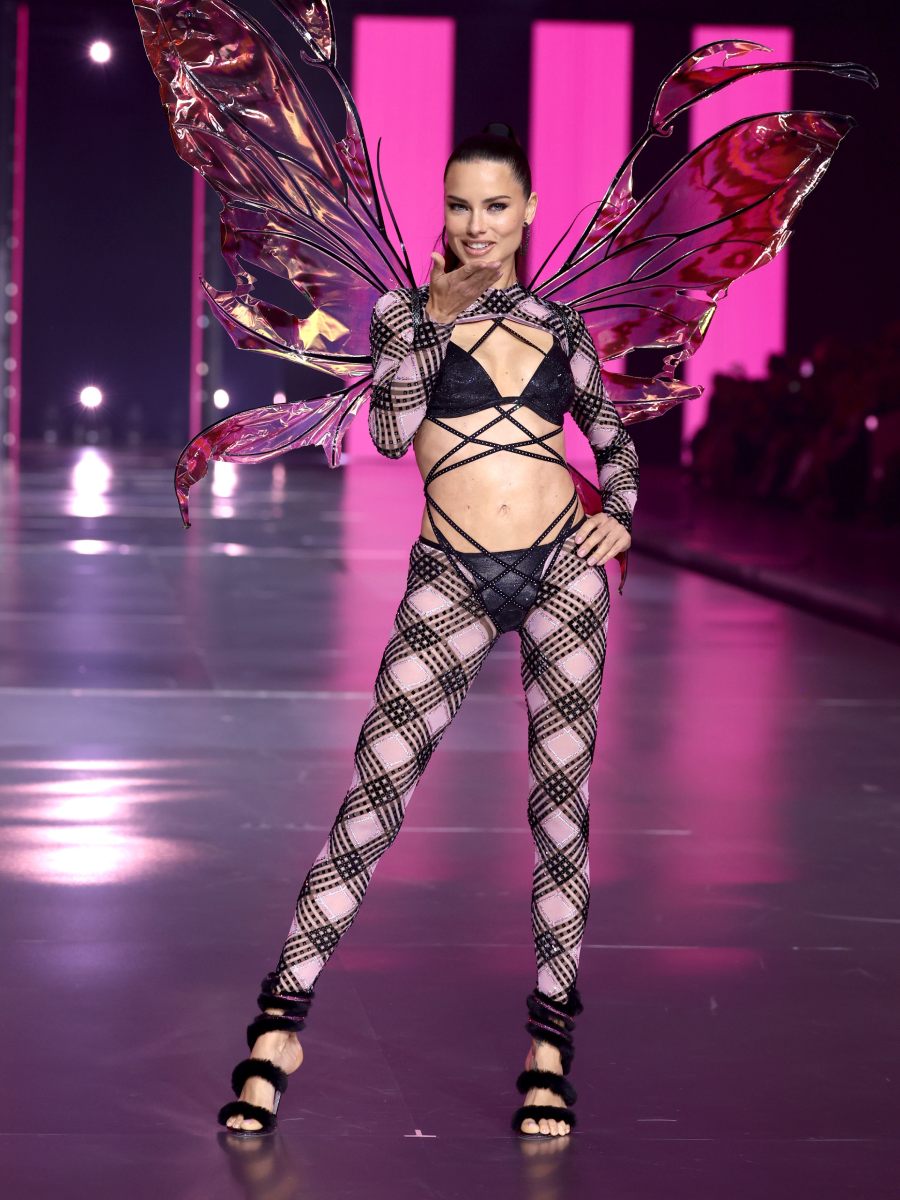 Victoria's Secret regresa a la pasarela bajo la dirección creativa de Adam Selman
