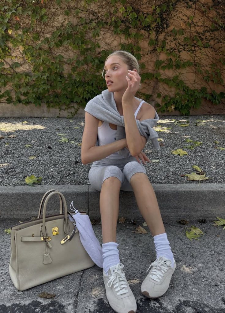 Alo Sunset Sneakers en gamuza