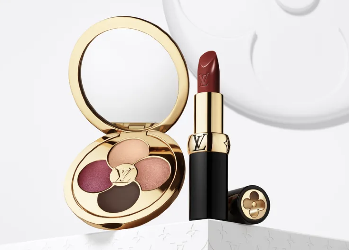 Louis Vuitton Introduce La Beauté