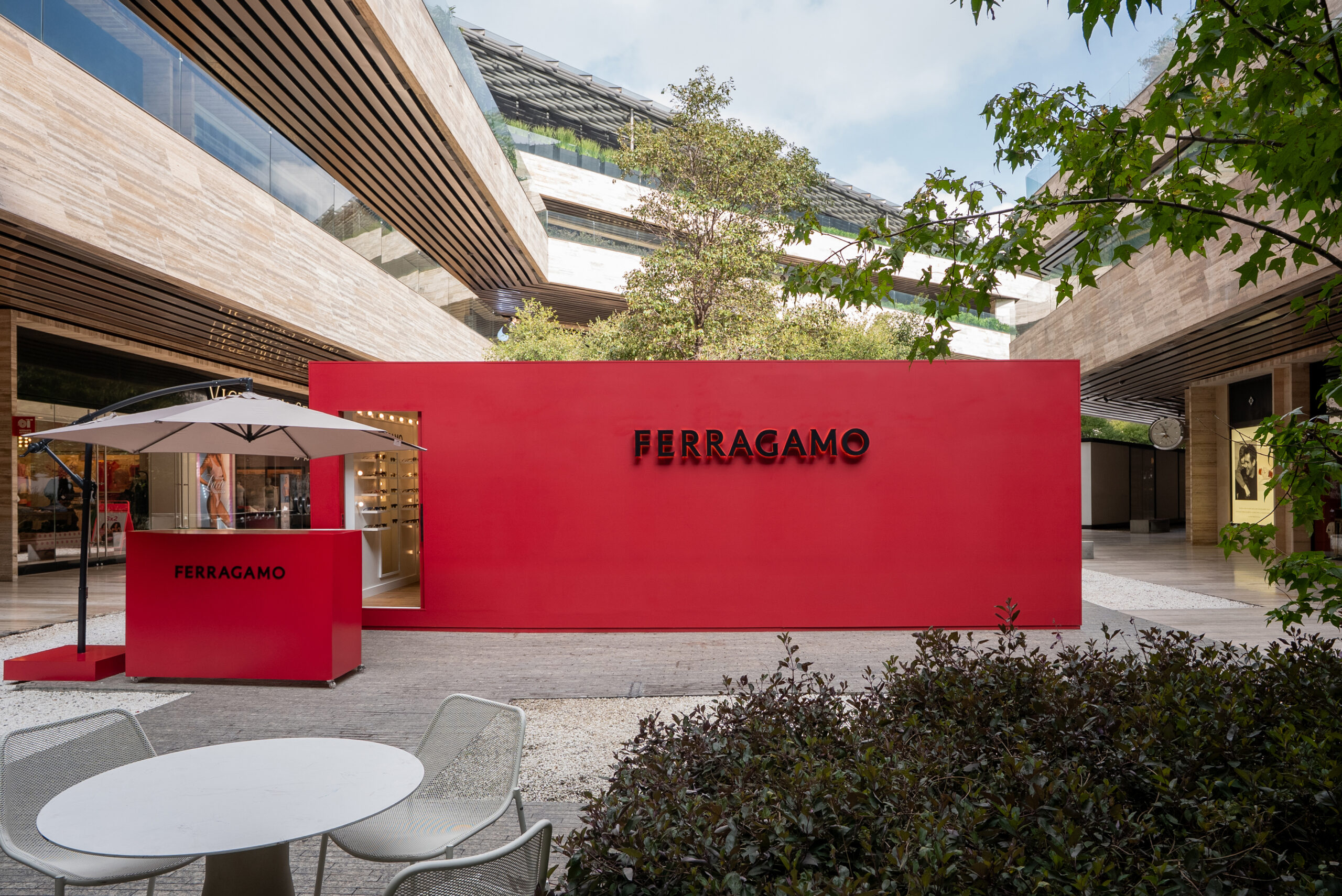 Ferragamo Summer Eyewear Pop-Up