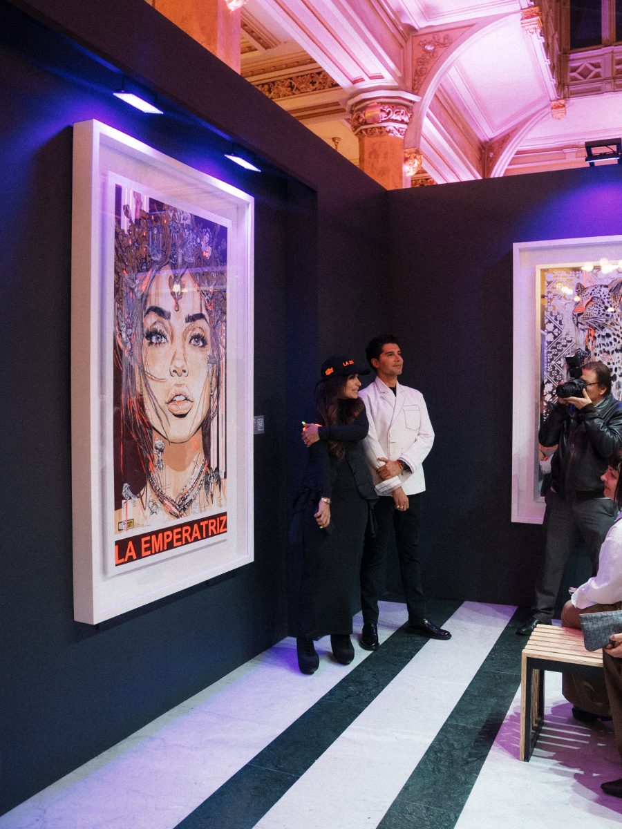 Eva Vale presenta su nueva exposición "El Tarot" de la mano de Bvlgari