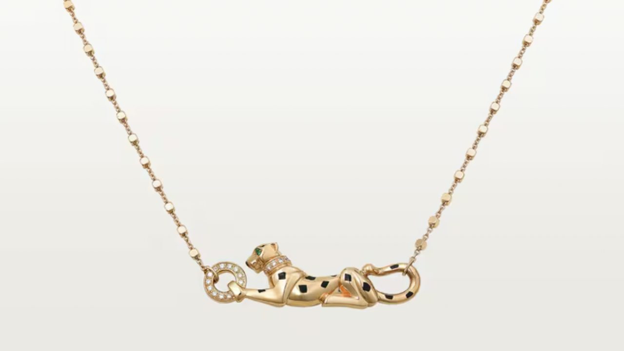 Taylor Swift revela su nuevo sencillo con un collar Panthere de Cartier