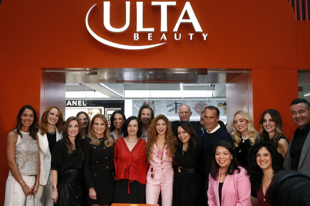 Shakira ilumina Ulta Beauty CDMX