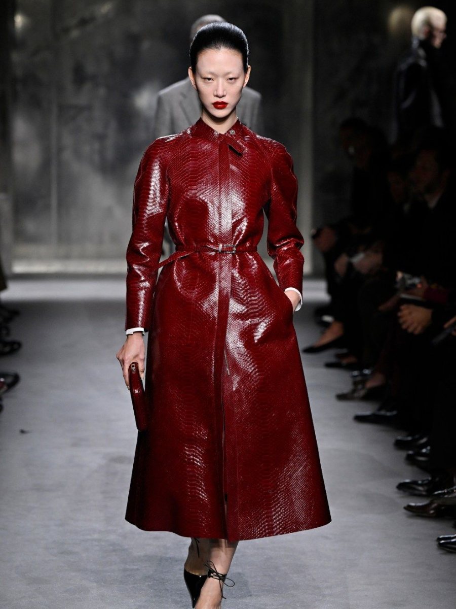 Colores que ya no estarán de moda a partir de septiembre 2025: adiós al dorado total, hola al mocha mousse