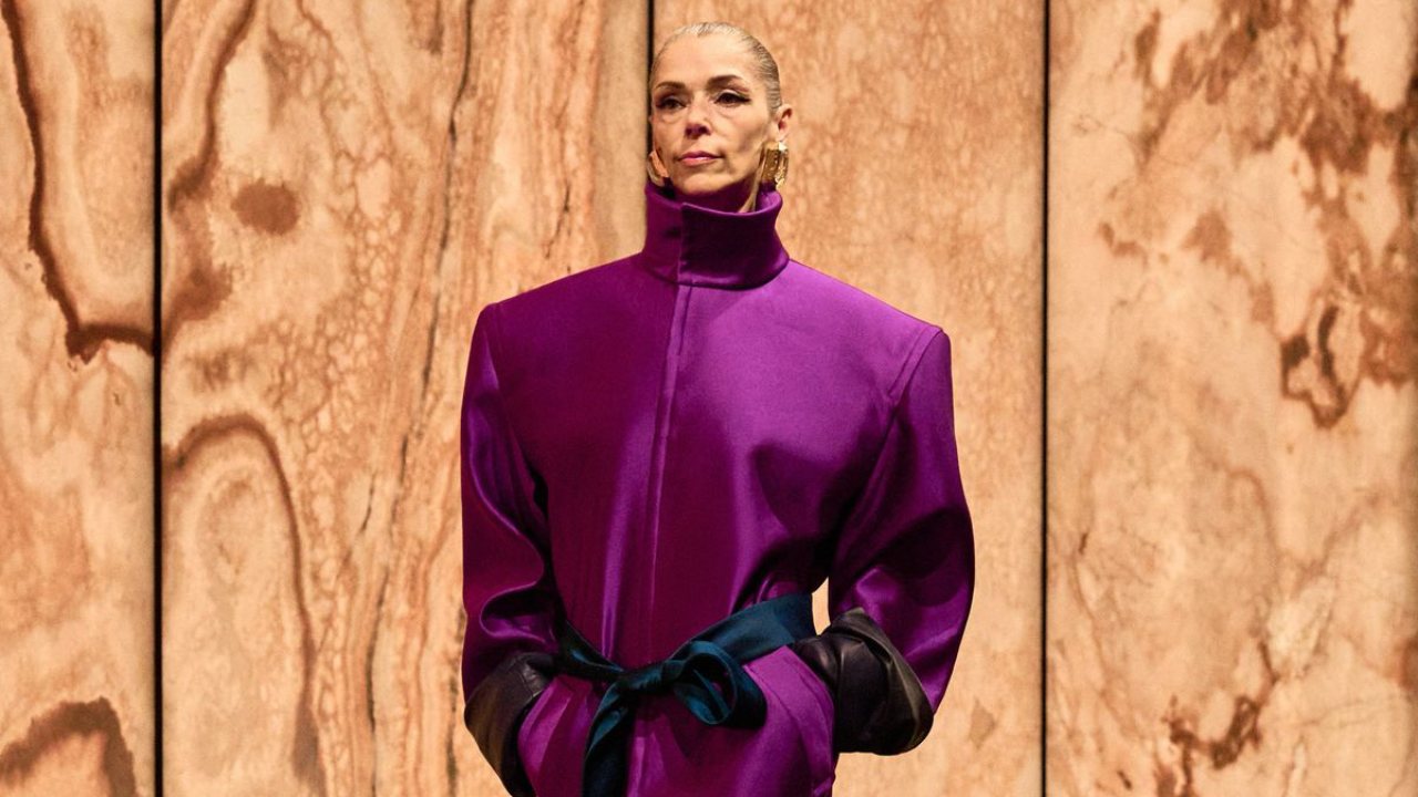 Colores que ya no estarán de moda a partir de septiembre 2025: adiós al dorado total, hola al mocha mousse