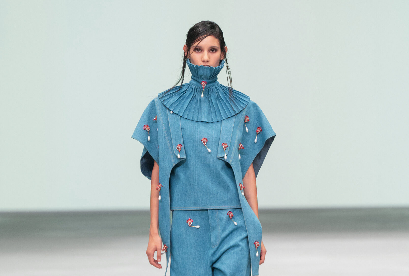 “Cómo criar monstruos marinos”: Cancino en Volvo Fashion Week México