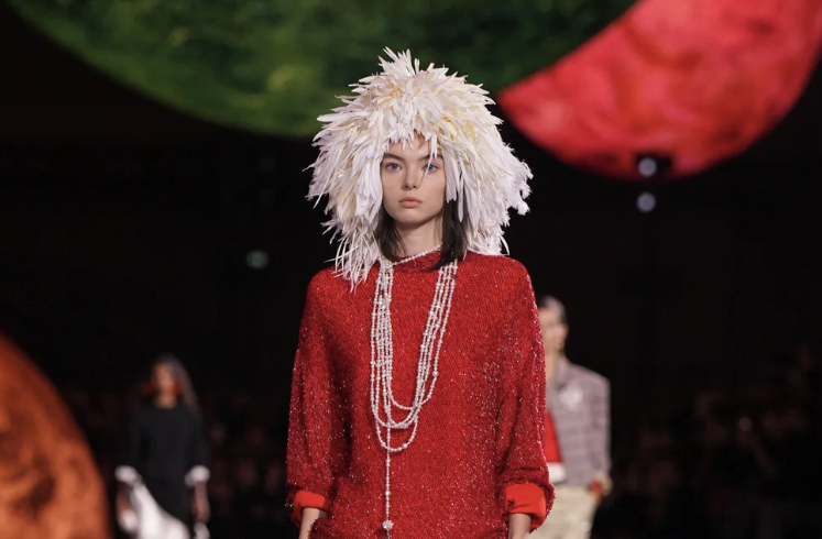 CHANEL Primavera-Verano 2026: Entre Estrellas y Sueños Celestiales