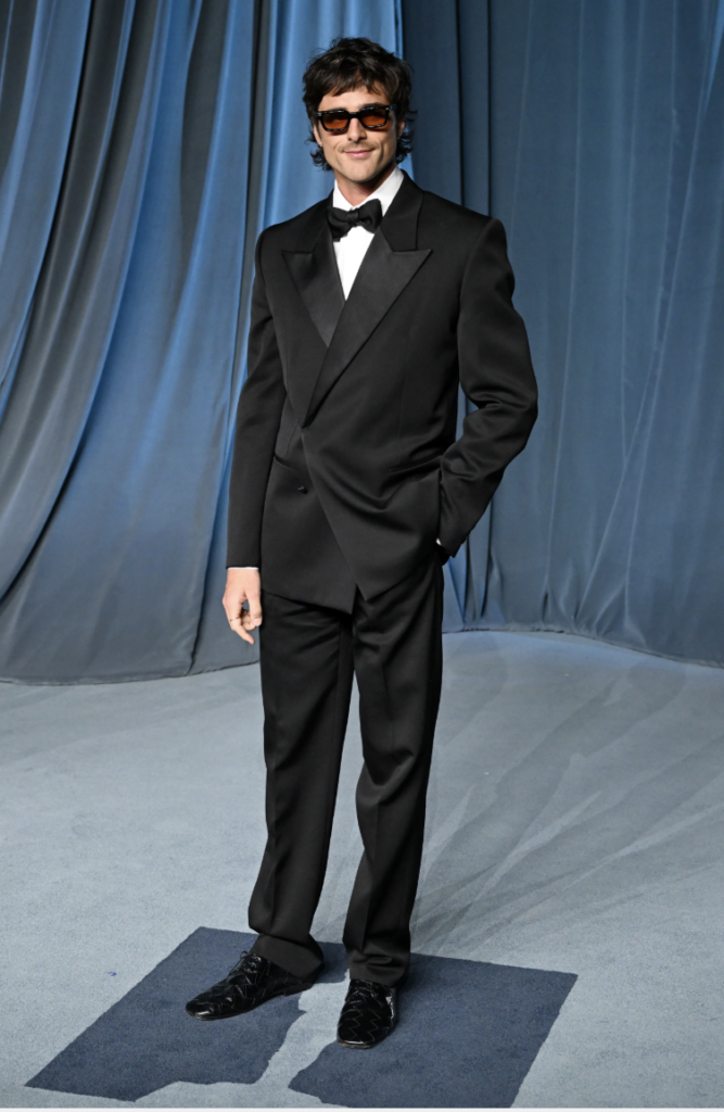 Mejores Looks de la Alfombra Roja de la Academy Music Gala en Los Ángeles