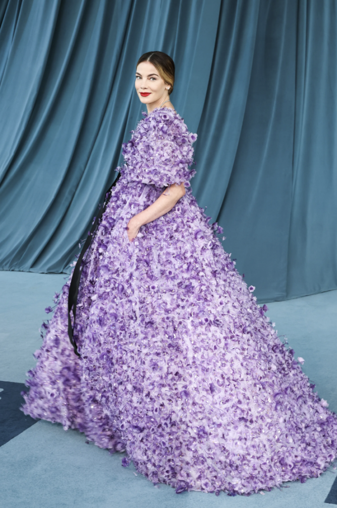 Mejores Looks de la Alfombra Roja de la Academy Music Gala en Los Ángeles
