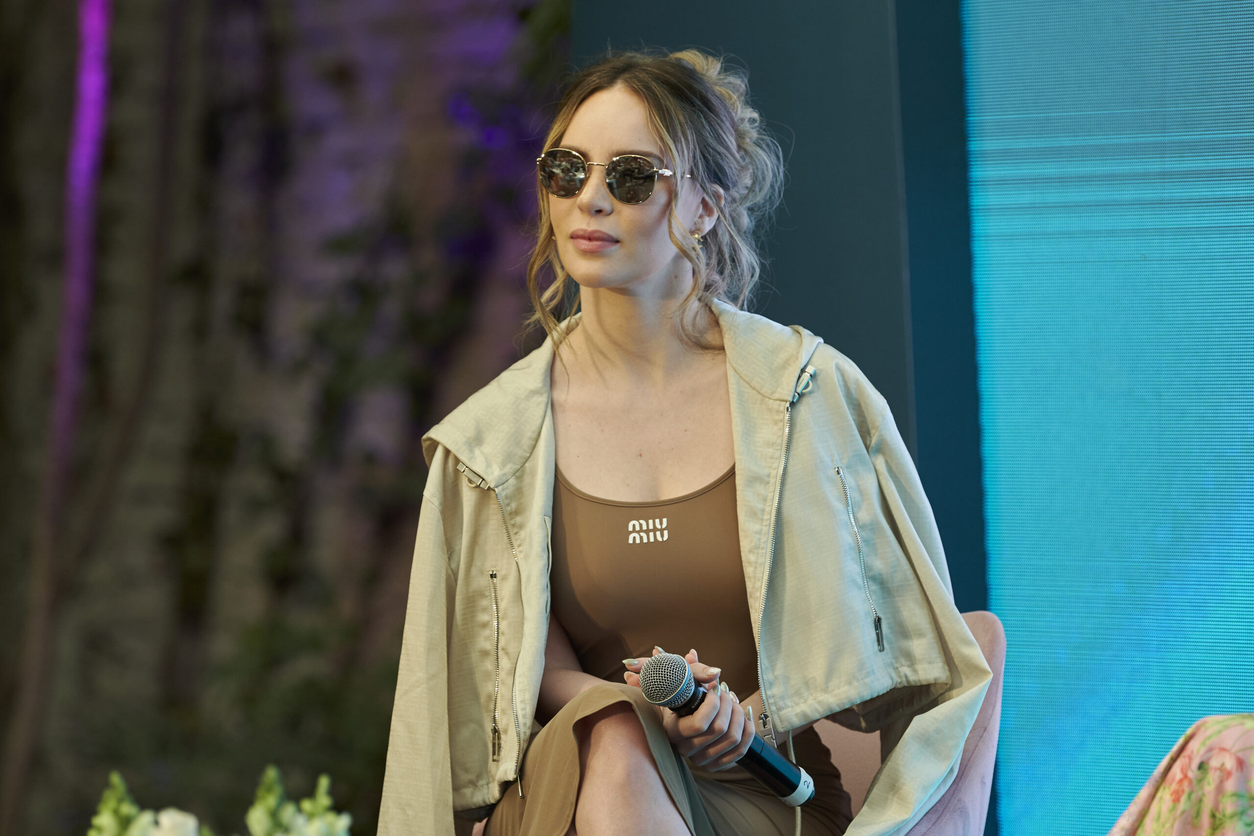 Belinda redefine el glamour con cada aparición