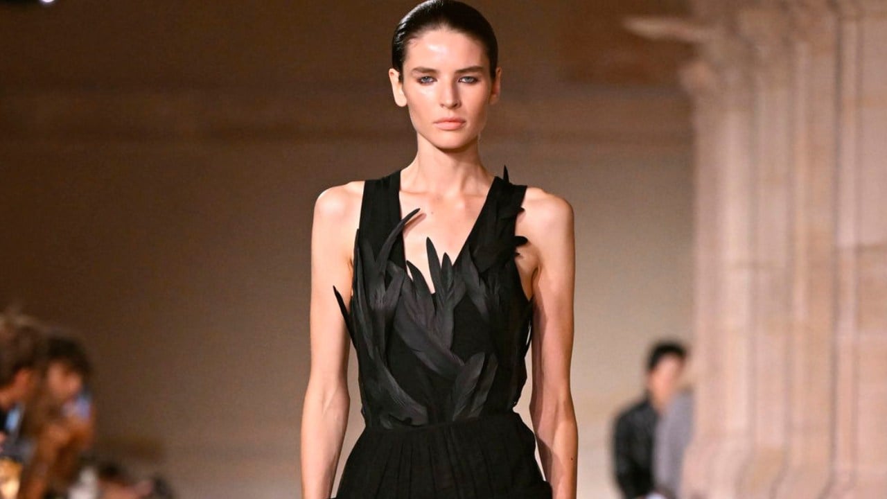 Así fue el desfile de Victoria Beckham SS26 en Paris