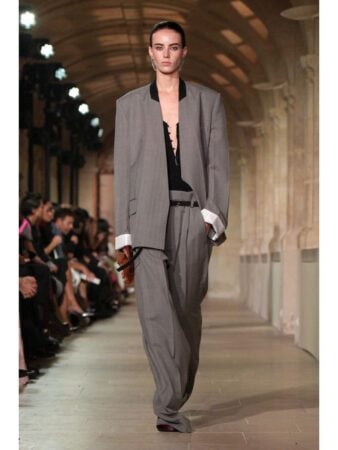 Así fue el desfile de Victoria Beckham SS26 en Paris