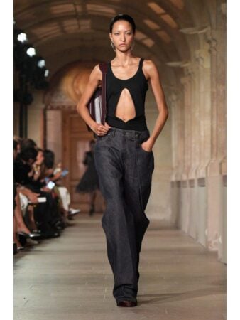 Así fue el desfile de Victoria Beckham SS26 en Paris