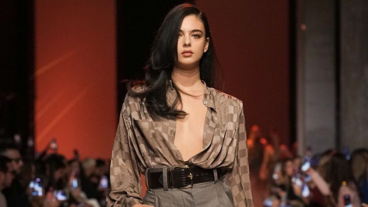 Elie Saab SS26 apuesta por polka dots, lentejuelas y animal print