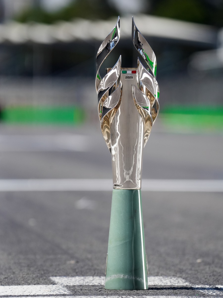 Este es el trofeo oficial de la F1 en México