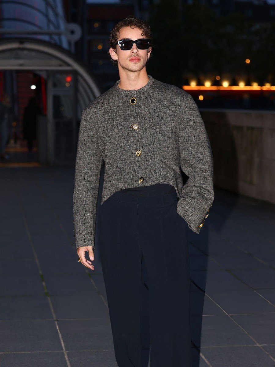 Schiaparelli SS26: los mejores looks de invitados en París