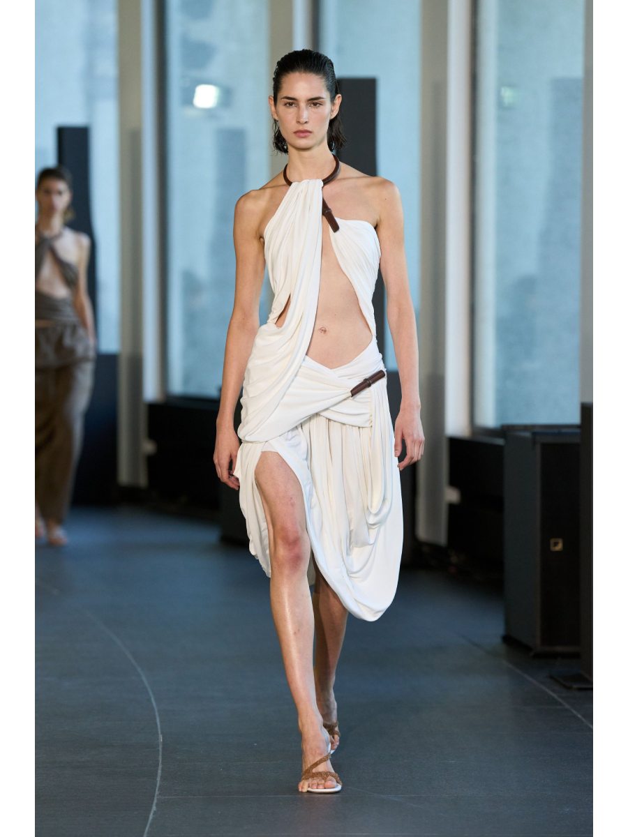 Christopher Esber SS26 en Paris Fashion Week