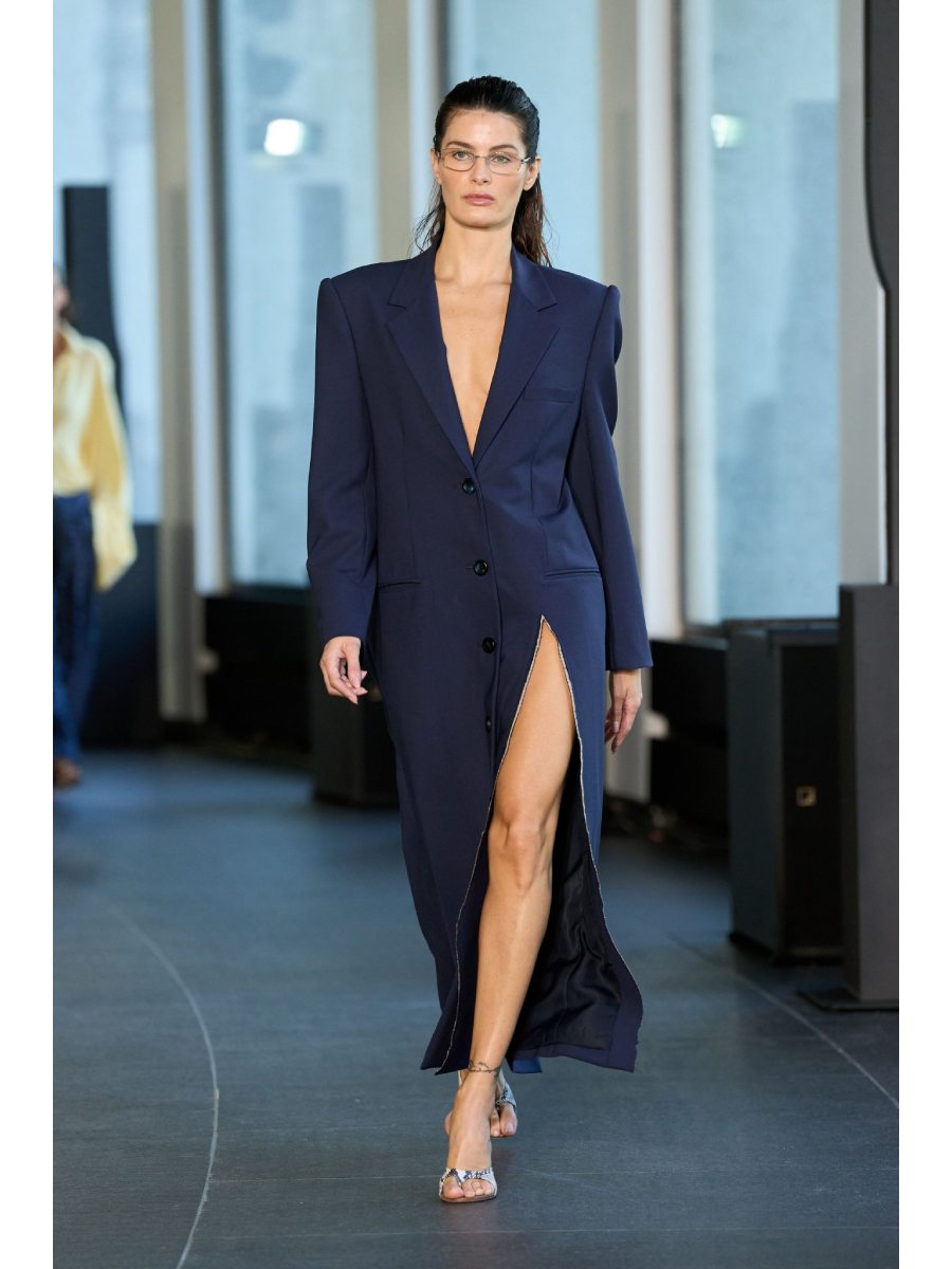 Christopher Esber SS26 en Paris Fashion Week