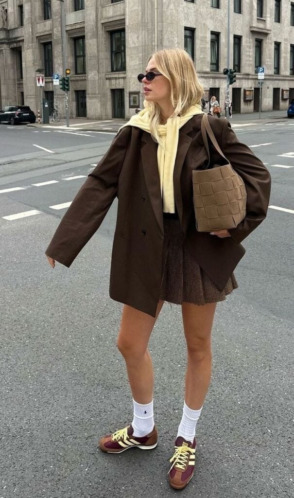 Tenis Marrones Elevan Tu Elegancia Cotidiana