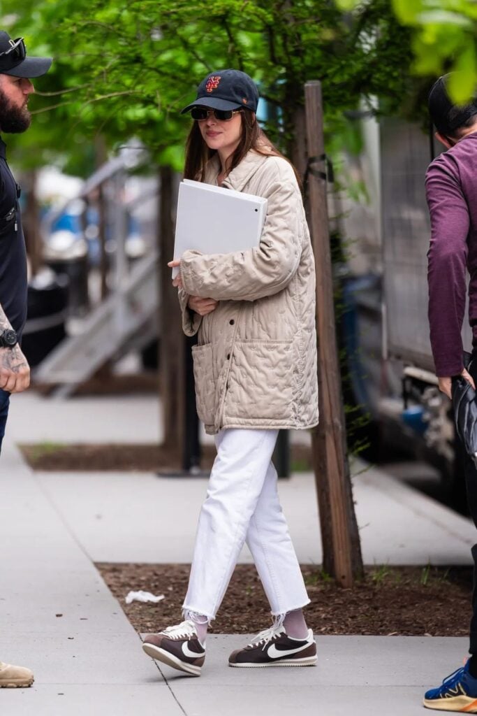 Tenis Marrones Elevan Tu Elegancia Cotidiana