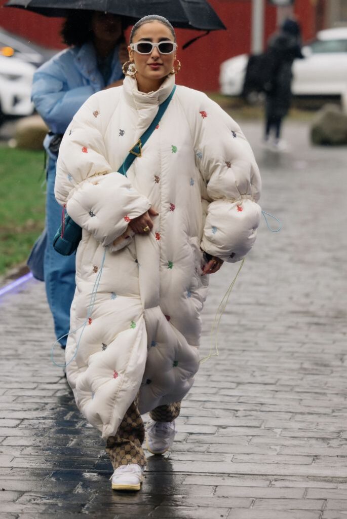 Plumíferos esenciales para un invierno irresistible