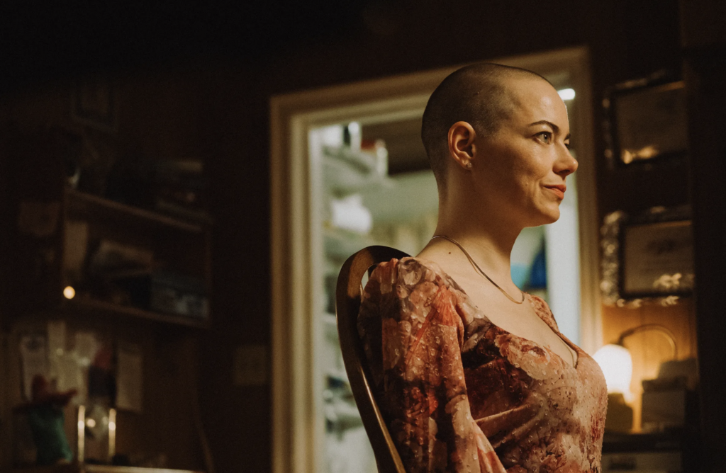 Emma Stone brilla en la inquietante Bugonia