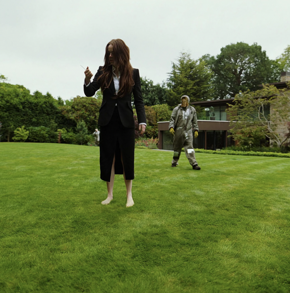 Emma Stone brilla en la inquietante Bugonia