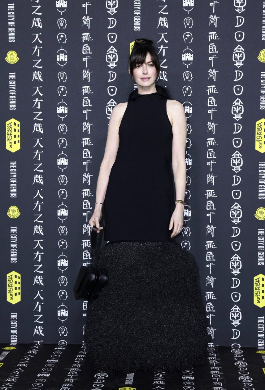 Anne Hathaway: 15 Momentos de Estilo de una Icono de Moda