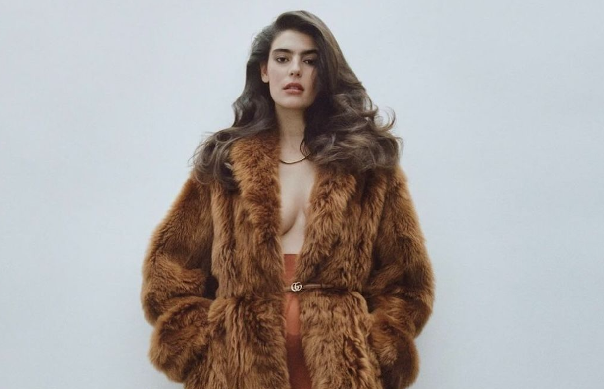 Elegancia Poderosa en el Regreso del Mob Wife Style