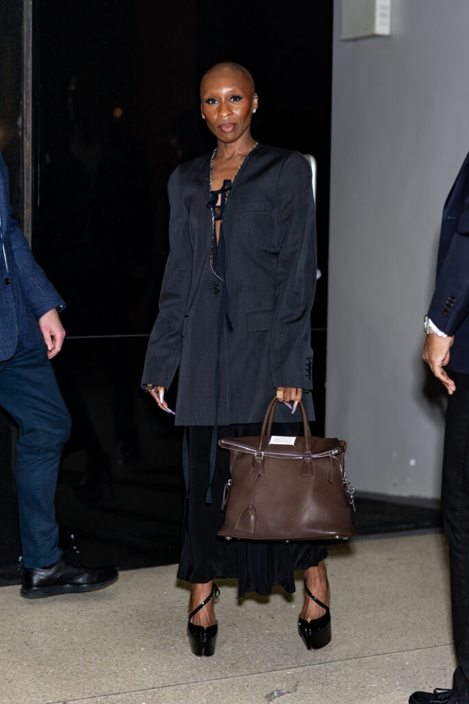 Cynthia Erivo deslumbra con Christian Louboutin