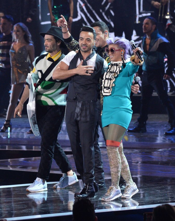 Los looks más históricos de los premios Latin Grammy