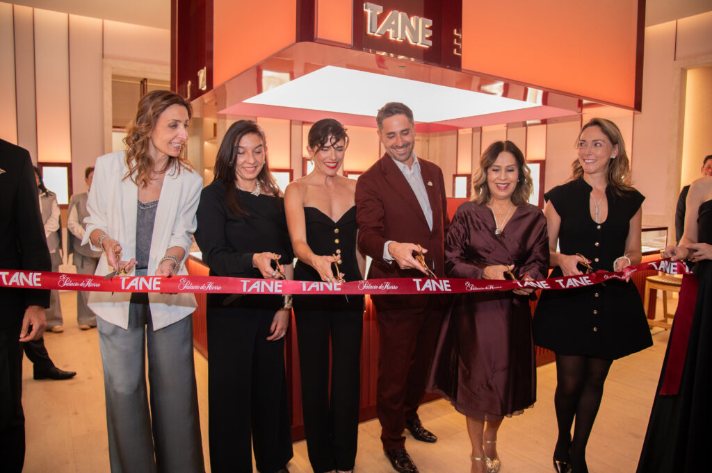 Karla Souza, la nueva embajadora de TANE