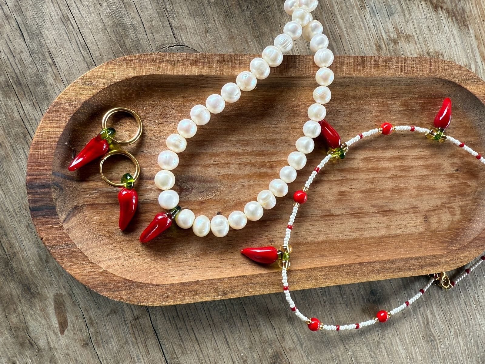 Collares de chiles: el toque picante del año