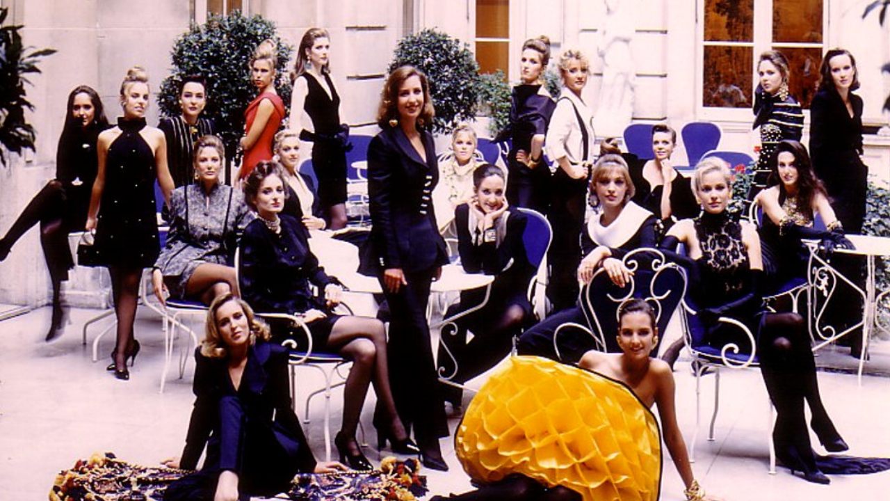 Estas son las participantes del Baile de Debutantes en París