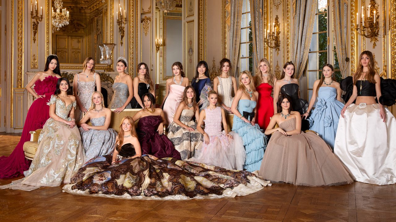 Estas son las participantes del Baile de Debutantes en París