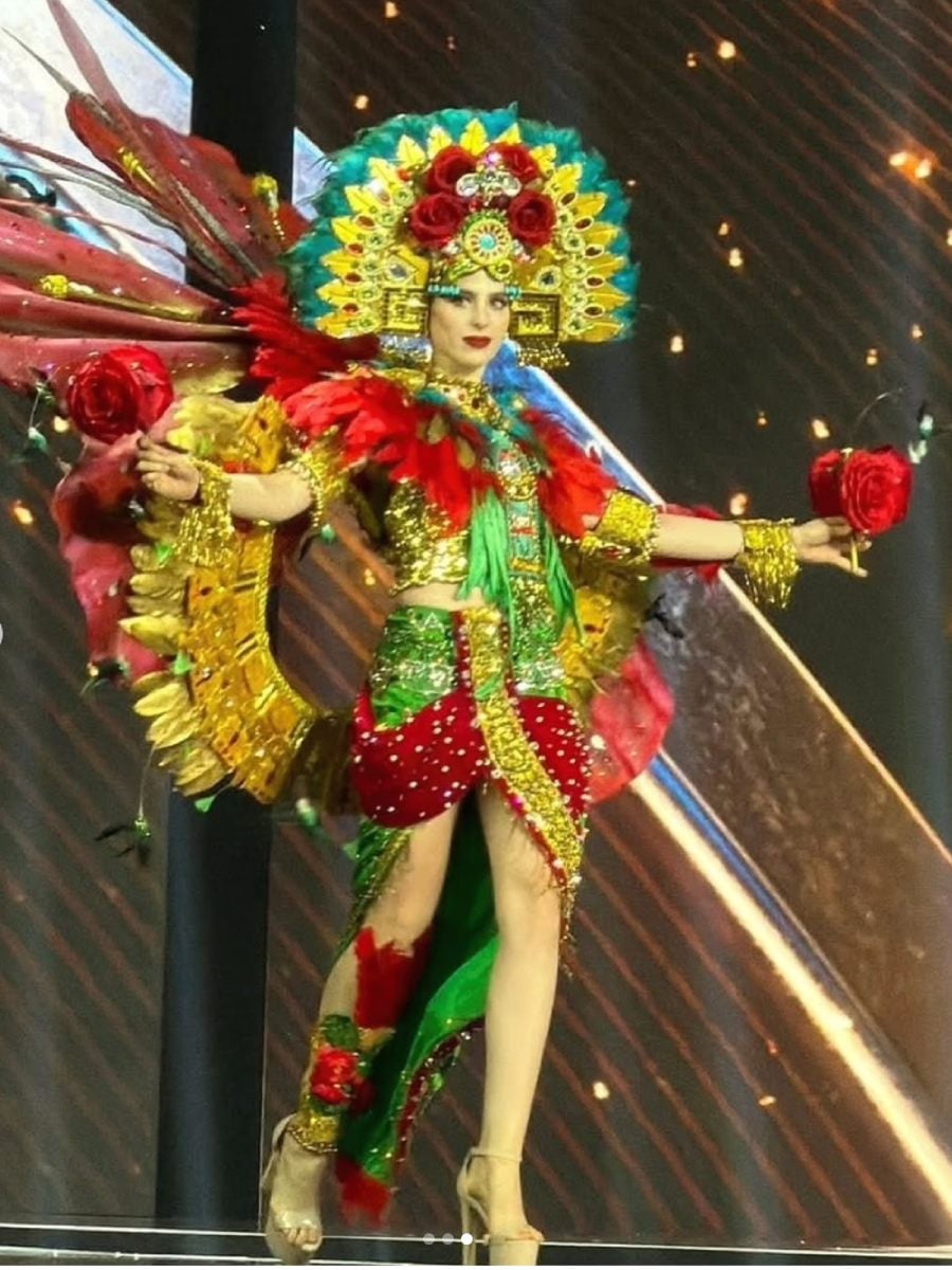 Fátima Bosch y su desfile preliminar con traje típico para Miss Universo 2025