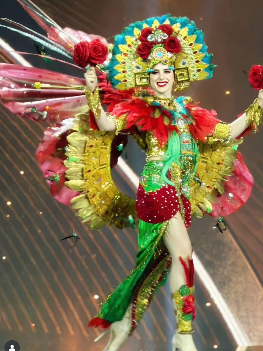 Fátima Bosch y su desfile preliminar con traje típico para Miss Universo 2025