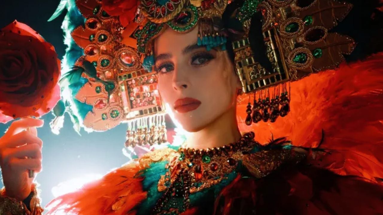 Fátima Bosch y su desfile preliminar con traje típico para Miss Universo 2025