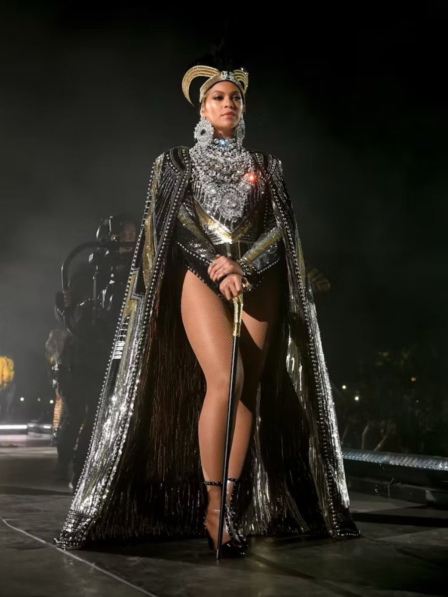 Oliver Rousteing abandona la dirección creativa de Balmain