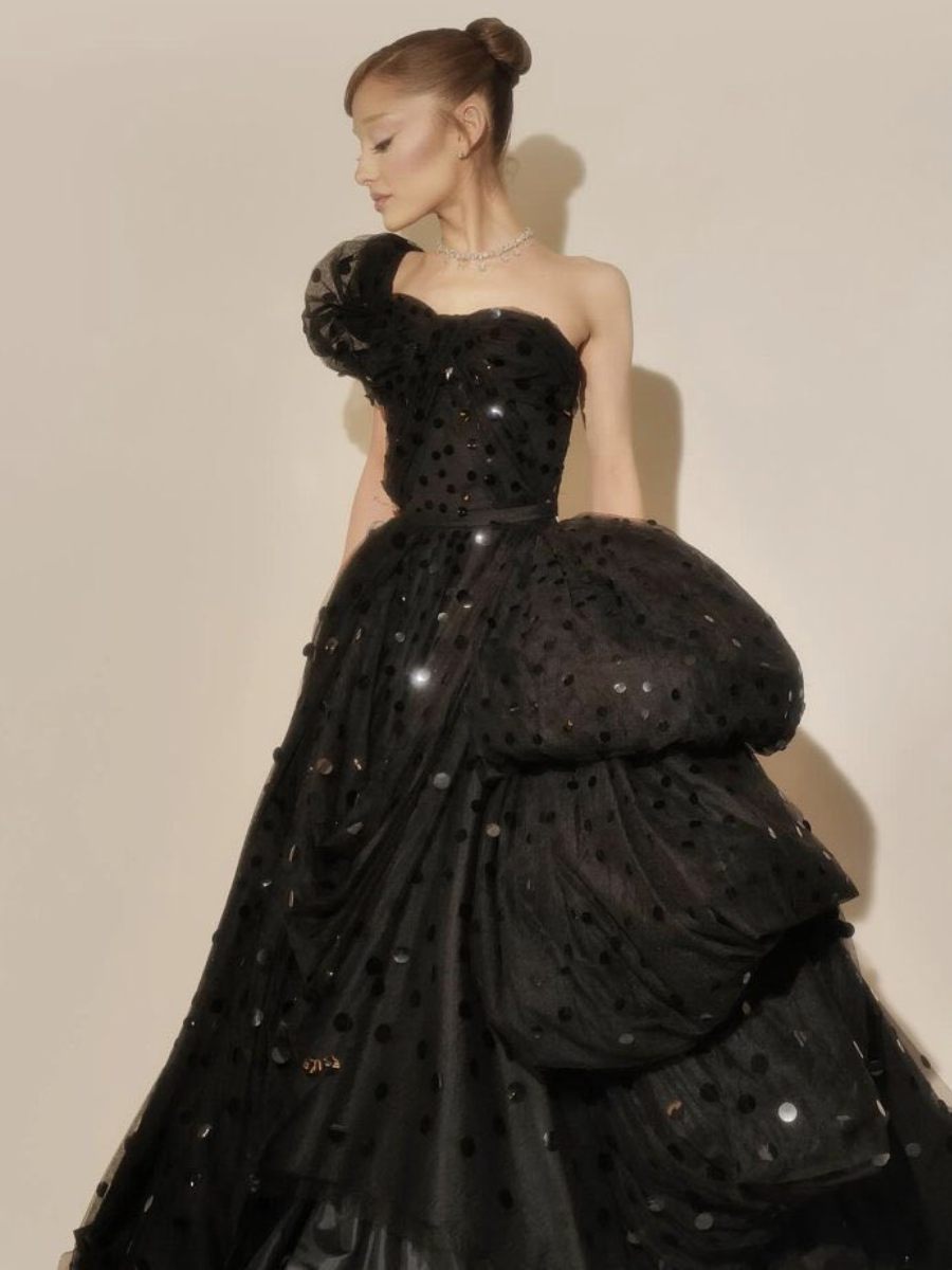 Todos los looks de Ariana Grande y Cynthia Erivo para las alfombras rojas de 'Wicked: For Good'